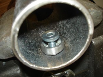 23 Retainer Washers on Wingbolt.jpg