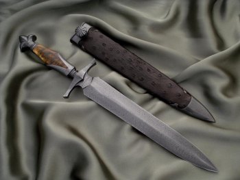 14-Dagger and sheath 2.jpg