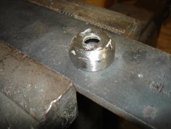 22 Weld Flat Washers on Retainer.jpg