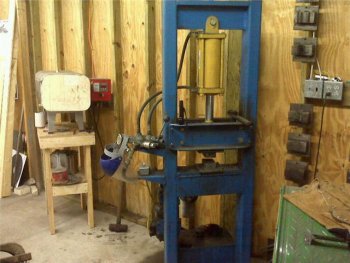 HYD PRESS OVEN.jpg