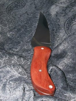 KNIVES 10-29-09 021.jpg