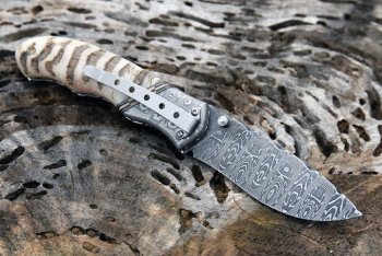 Ram Horn folder. HHH Knives 022.jpg