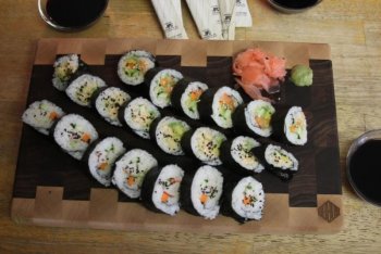 Sushi Saturday! 030 (800x533).jpg