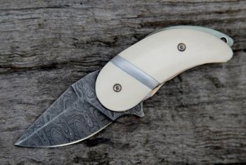 Phil Booth folder 004 (800x533).jpg