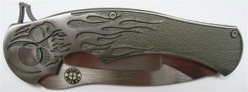 Skull and Flames 002.jpg