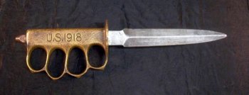 AU Lion Trench Knife.jpg