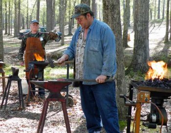 Harry-forging-blade.jpg