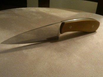 Knife01chair.jpg