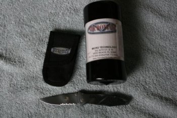 sknives019XDFTR.jpg