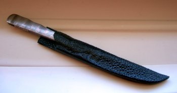 Mini Neck knife in sheath.jpg