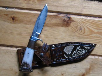 Troy's Boys knives 002.jpg