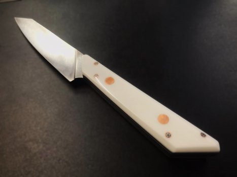 white knife.jpg