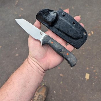 Knife.jpg
