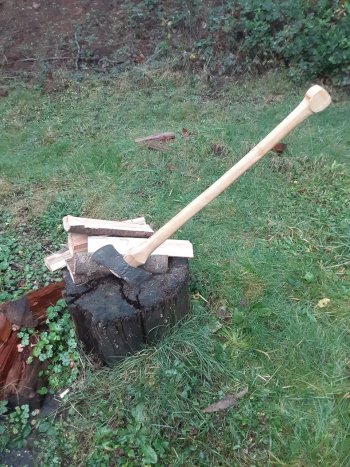 Axe Double.jpg