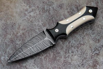 HHH Dagger 035.jpg