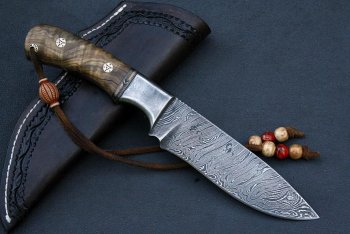 HHH Knives 036.jpg